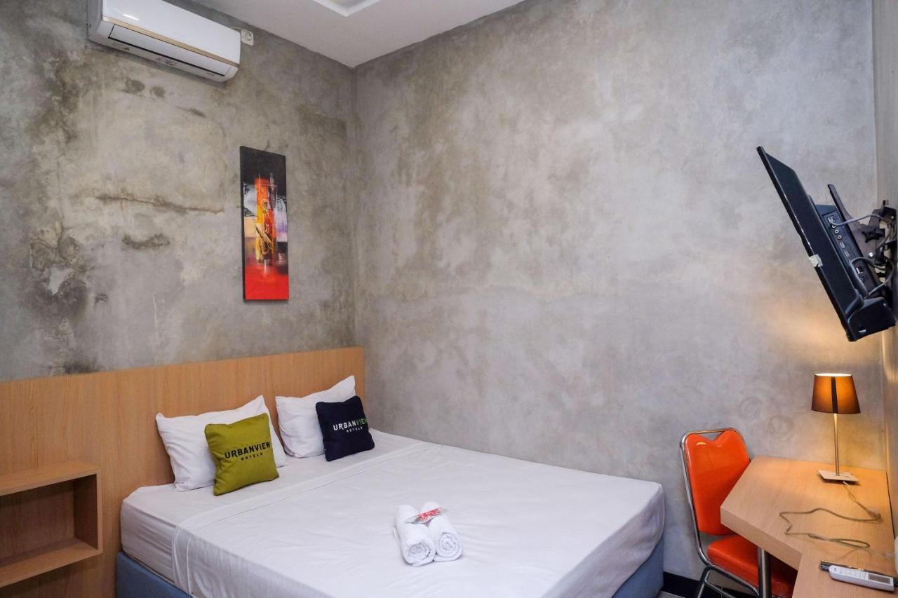 Urbanview Hotel Syariah Artamara Tegal By Reddoorz Buitenkant foto